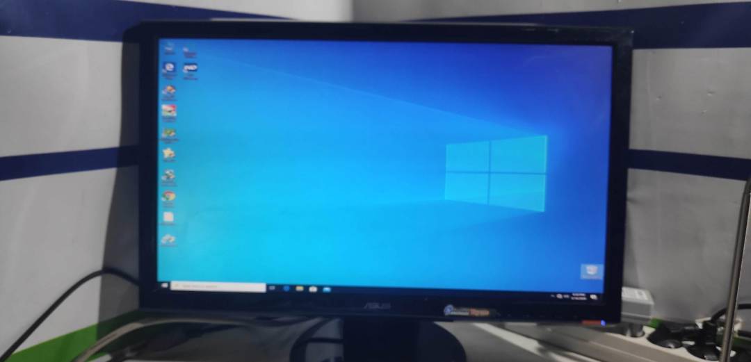 Monitor Asus VH238T 24" Full HD