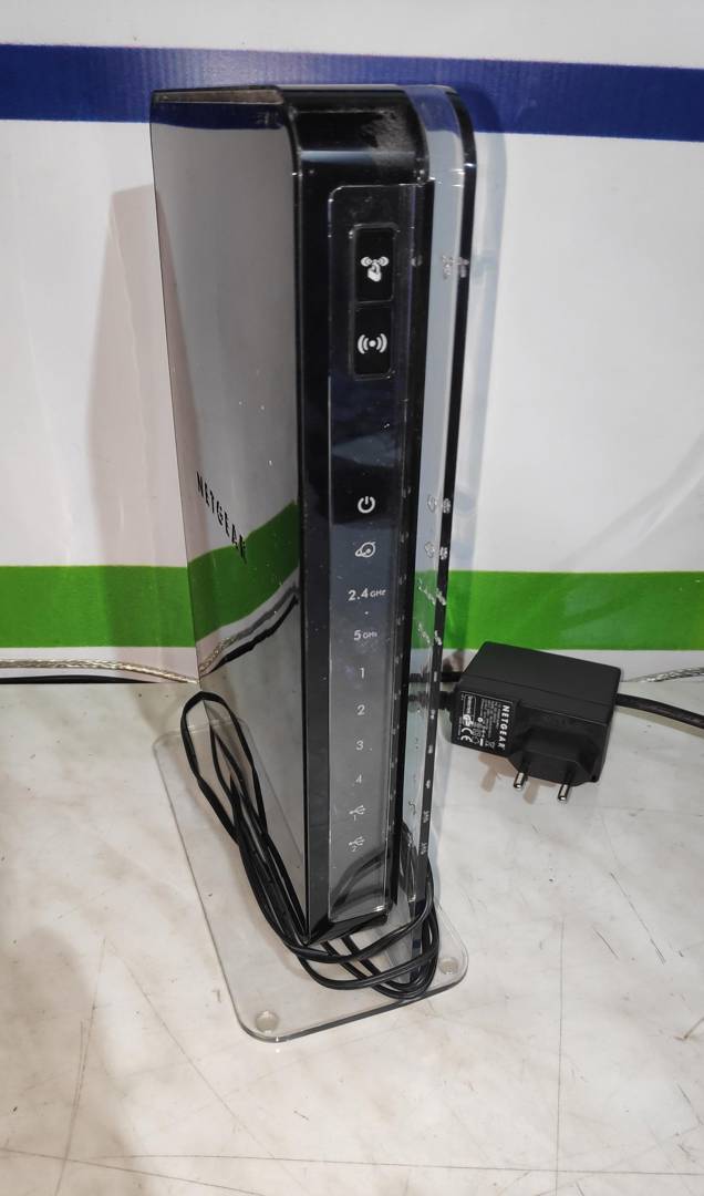 Wi-Fi-роутер Netgear WNDR4500