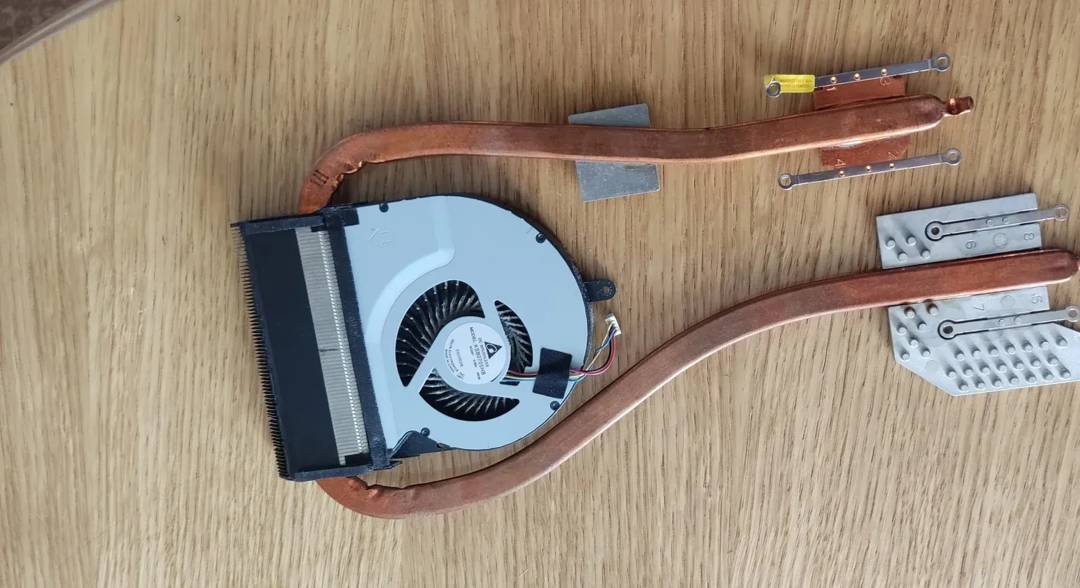 Laptop-Lüfter mit Kühlkörper Asus N76V