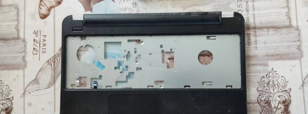Palmrest mit Touchpad Dell Inspiron 5537 / 3537