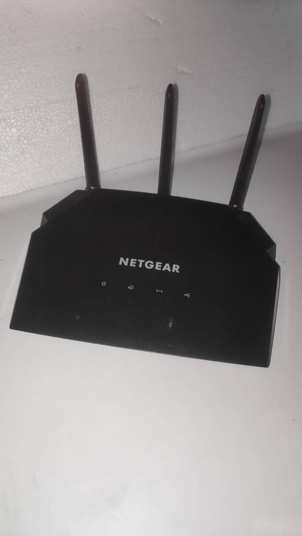 Wi-Fi-роутер Netgear R6850 AC2000 Dual Band
