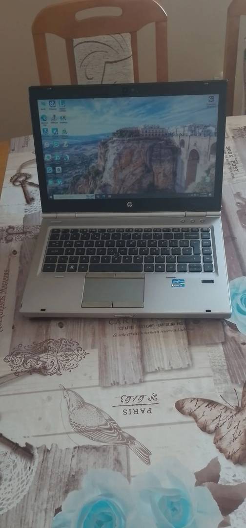 Laptop HP EliteBook 8460p i5 / 4 GB / 500 GB