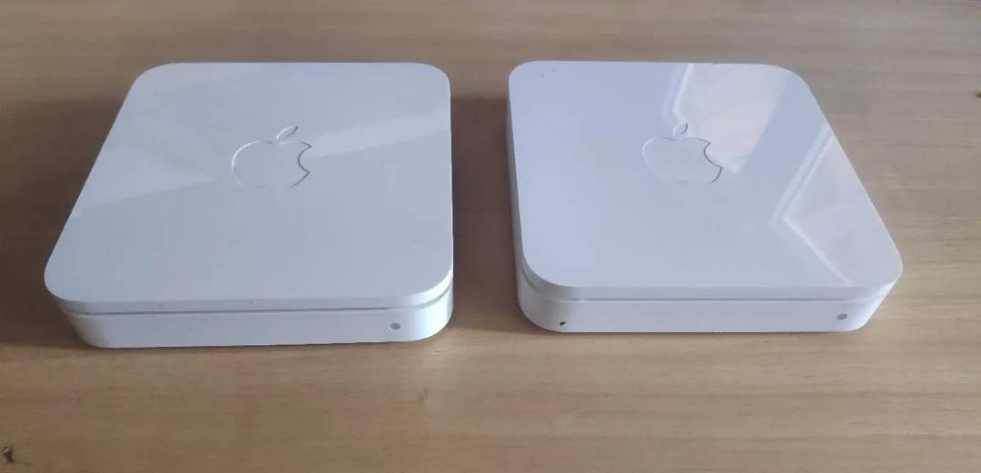 Wi-Fi-роутер Apple AirPort Extreme A1143 802.11n