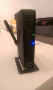 Wi-Fi-роутер зі слотом для SIM-карти Netgear MBR1310 — Beograd