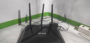 Wi-Fi-роутер Netgear Nighthawk R6800 AC1900 Dual Band — Beograd