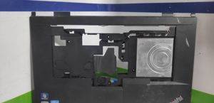 Palmrest s sledilno ploščico Lenovo ThinkPad L530 — Beograd