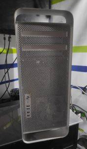 PC Apple Mac Pro 4,1 Xeon 4-Core 2.66 GHz / 16 GB — Beograd