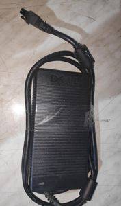 Strujni adapter Dell 12 V 18 A — Beograd