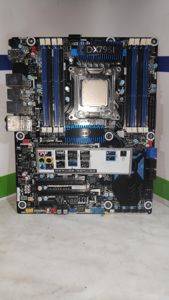 Placă de bază cu procesor Intel DX79SI i7-3930K LGA2011 — Beograd