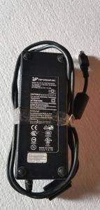 Strujni adapter FSP Group 19 V 6.32 A — Beograd
