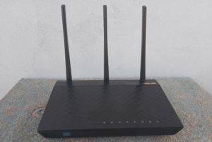 Router Wi-Fi ASUS RT-AC66U B1 AC1750 Dual Band — Beograd