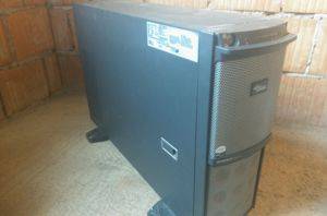 Server Fujitsu Siemens Primergy TX200 S3 Xeon E5120 / 2 GB / 72 GB SAS — Beograd