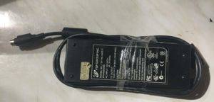 Netzteil FSP 19 V 7.9 A 150 W — Beograd