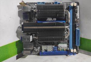 Материнская плата Asus E45M1-I Deluxe — Beograd