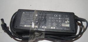 Punjač za laptop Asus Delta Electronics 19 V 3.95 A — Beograd