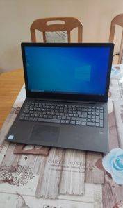 Laptop Lenovo V330-15IKB i5-8250U / 8 GB / 128 GB SSD — Beograd