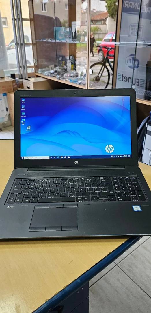 Laptop HP ZBook 15 G4 — i7 gen. 7 HQ, 32 GB RAM, 500 GB SSD