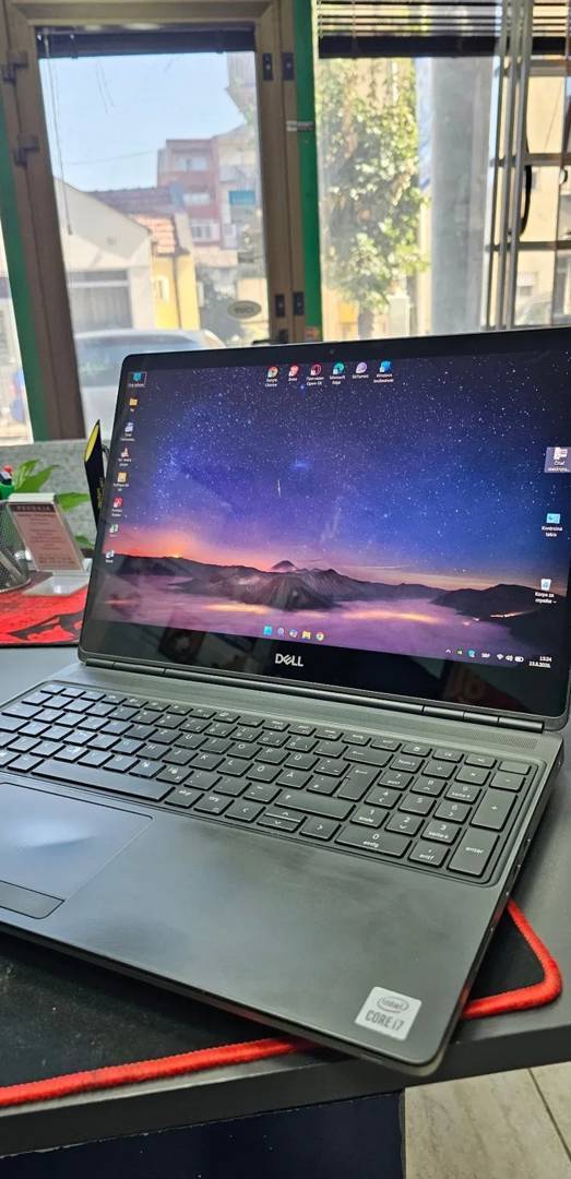 Laptop Dell Precision 7550 — i7 10850H, 32 GB RAM, Quadro T1000, ecran tactil