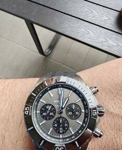 Breitling Super Chronomat 44 Titanium — като нов — Beograd