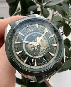 Omega Seamaster Aqua Terra Worldtimer 43 мм, зелен циферблат — пълен комплект — Beograd