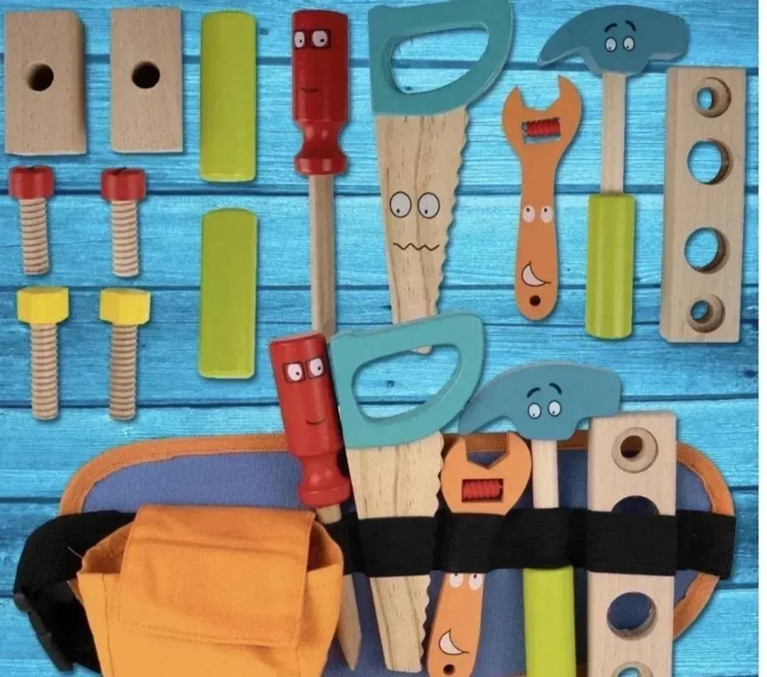 Children’s wooden tool set with belt
