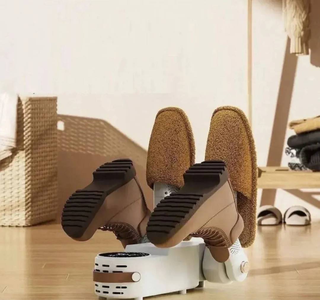 Elektrischer Schuhtrockner mit UV-Sterilisation und Timer, 200 W