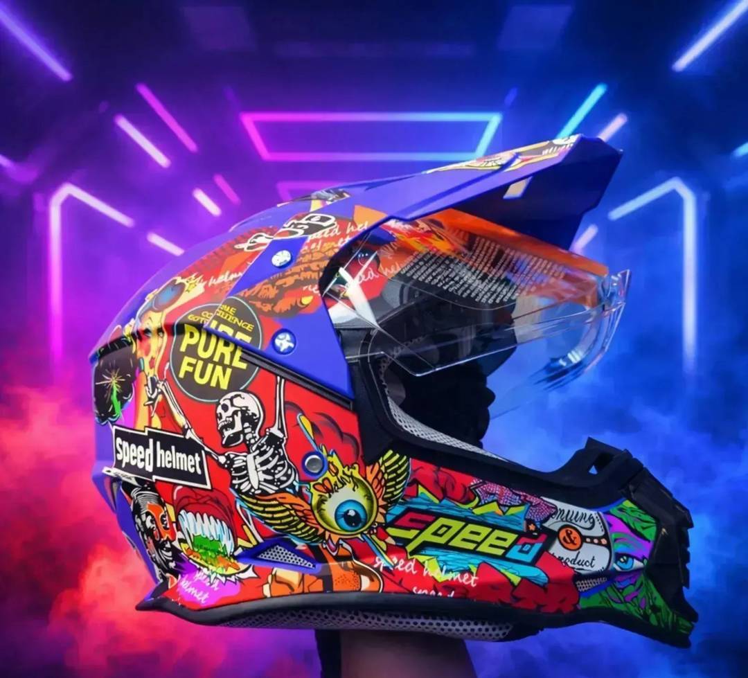 Motocross helmet with visor for motorcycles, scooters and ATVs