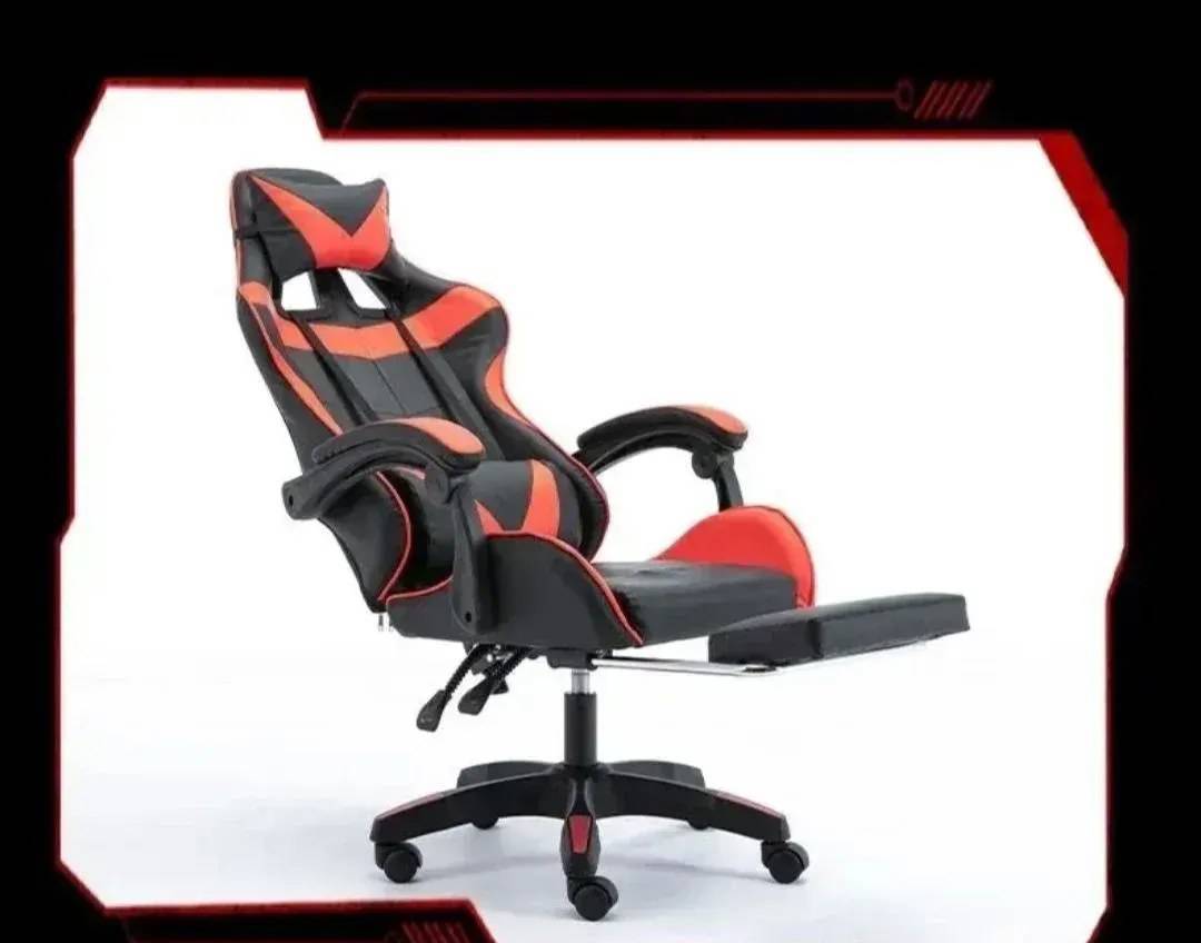 Ergonomska gejmerska stolica sa osloncem za noge