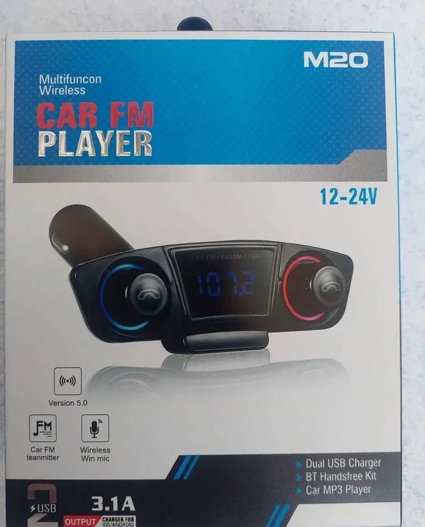 FM-Transmitter M20 fürs Auto mit Bluetooth-Freisprecheinrichtung und 2 USB-Ladeanschlüssen, 3,1 A