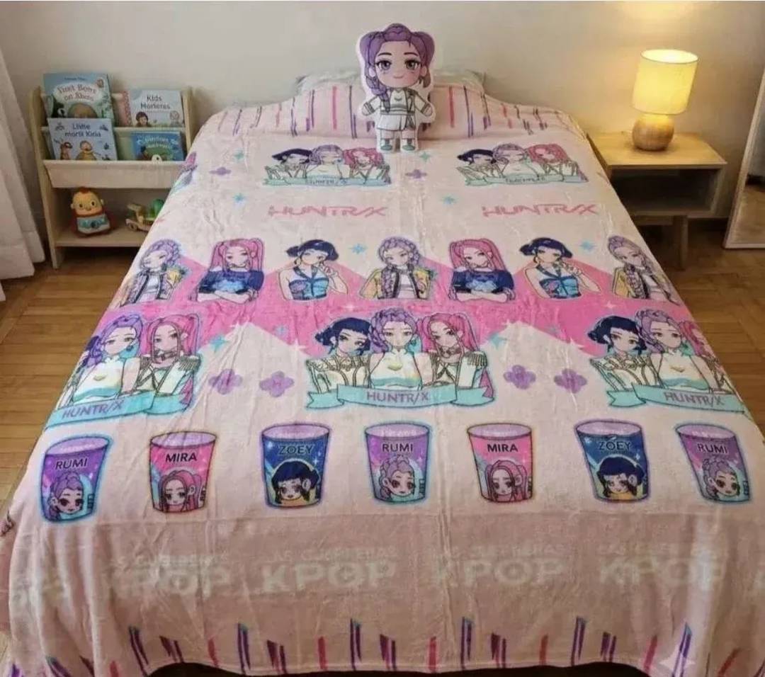 Детско одеяло 200 × 150 cm с K-pop мотиви, различни десени