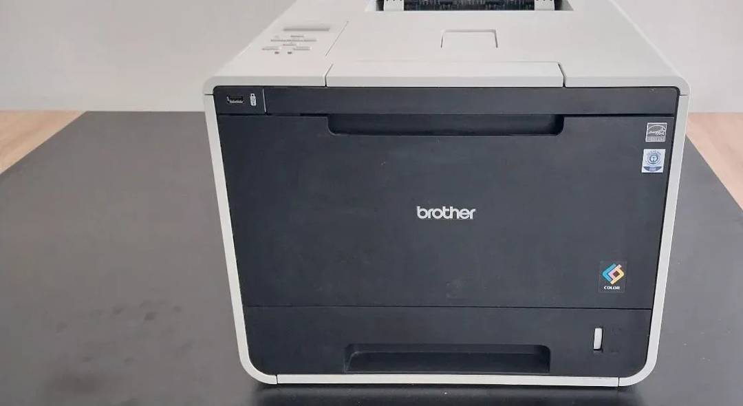 Кольоровий лазерний принтер Brother HL-L8250CDN, мережевий