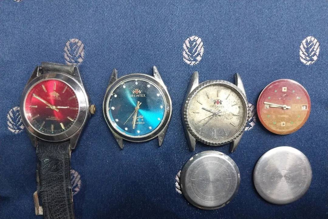 Годинники Oreintex 17 jewels, лот на запчастини: 3 годинники, циферблат і кришки