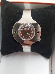 Жіночий наручний годинник Kienzle Boutique, 17 каменів, Німеччина — Veliko Gradište