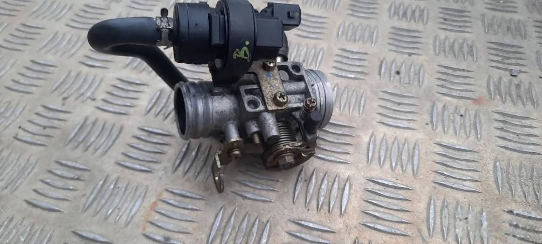 Zaklopka gasa za Kymco Dink 200i