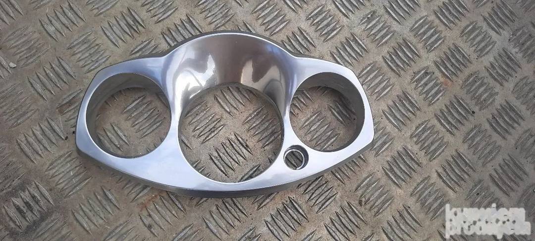 Tachoverkleidung für Aprilia Scarabeo 500 ie — silber