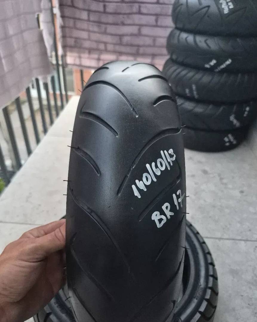 Dunlop 140/60-13 scooter tire