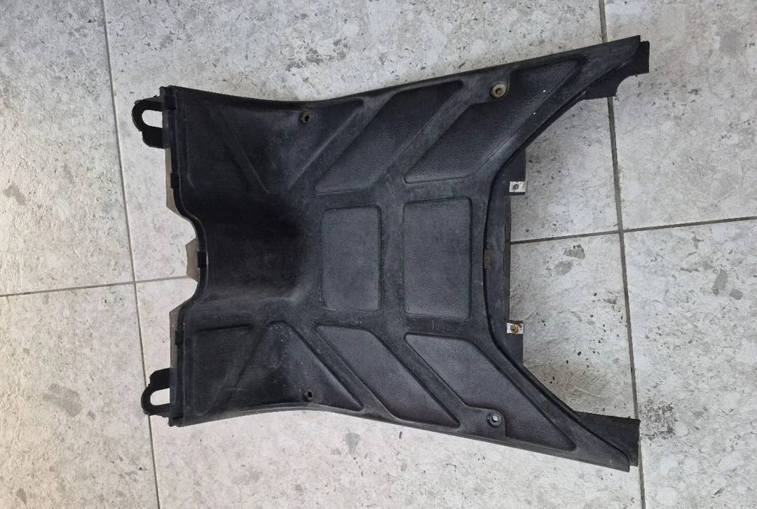 Trittbrett für Piaggio NRG
