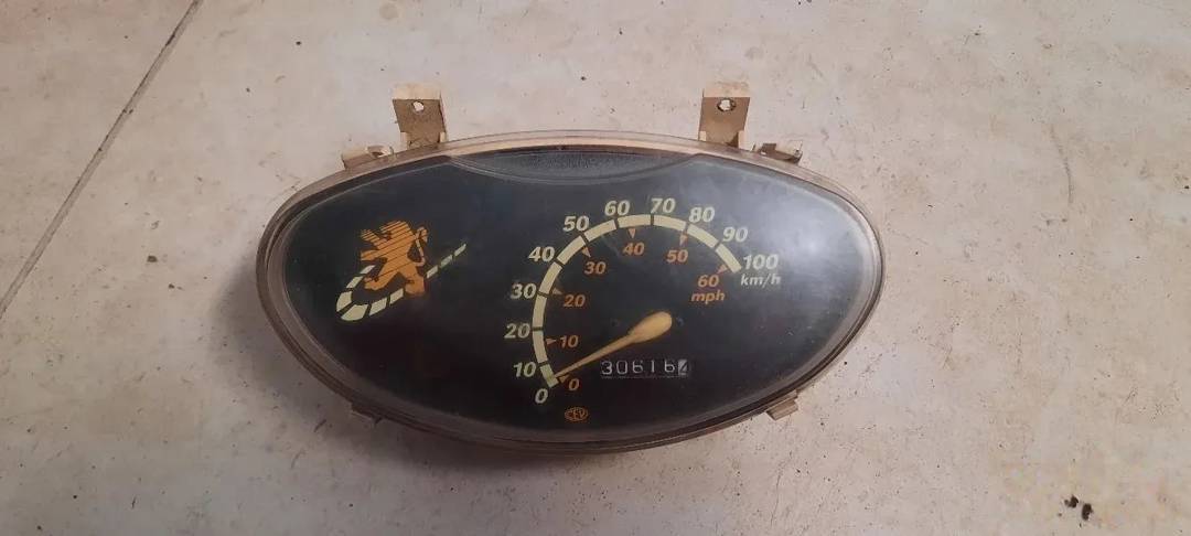 Speedometer for Peugeot Vivacity 50