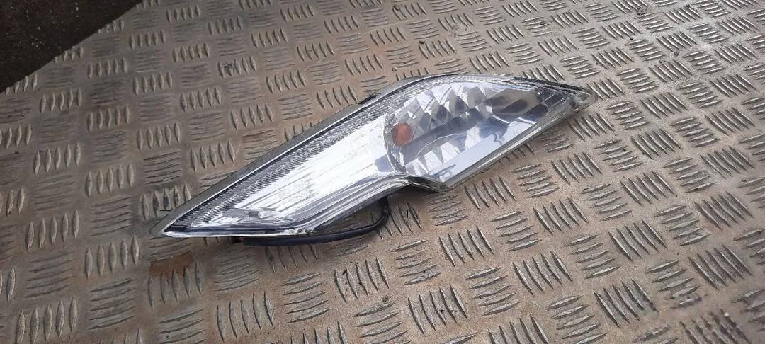 Prednji lijevi žmigavac za Kymco Dink 125
