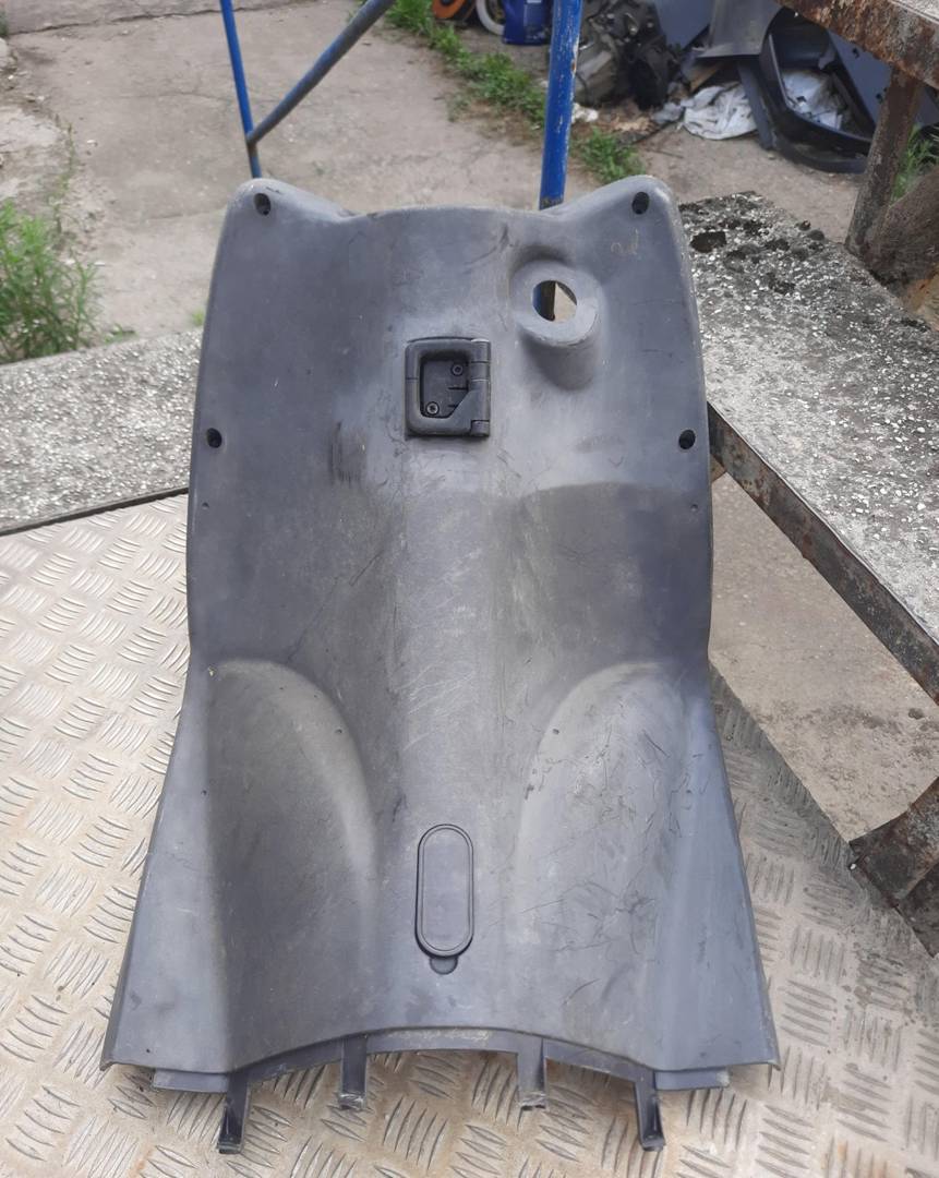 Legshield panel for Peugeot Vivacity — grey