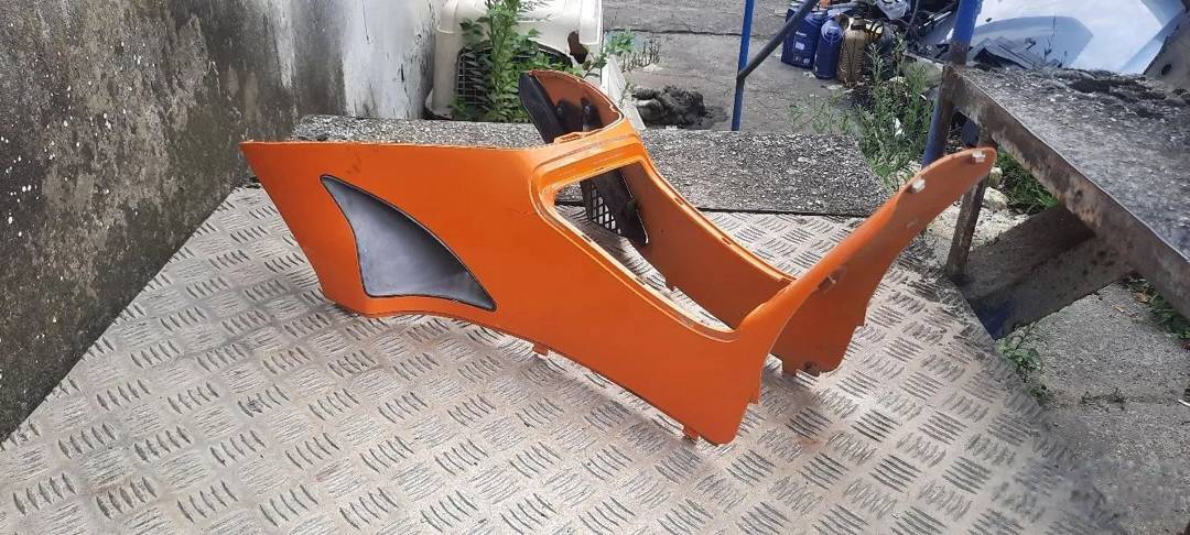 Пластмаса с решетки за Kymco Super 9