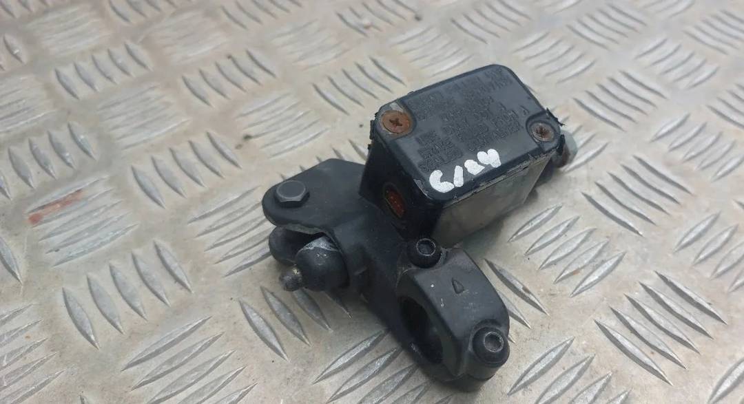 Pompă de frână stânga pentru Yamaha Maxster 125