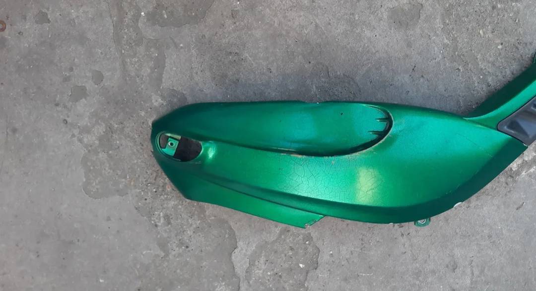 Linke Seitenverkleidung für Gilera Typhoon — grün