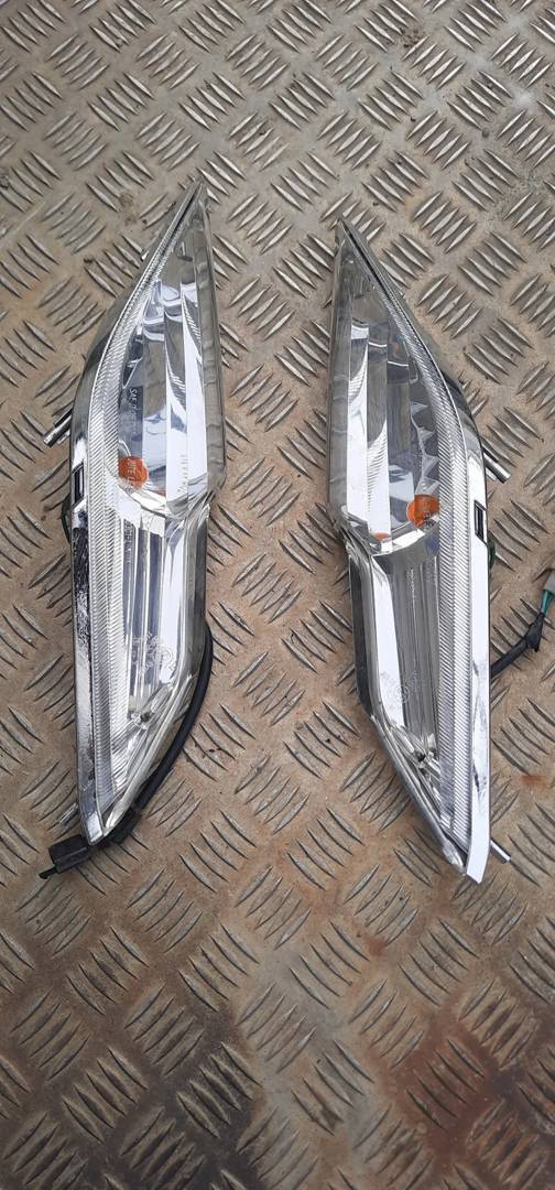 Предни мигачи за Kymco Dink 200i
