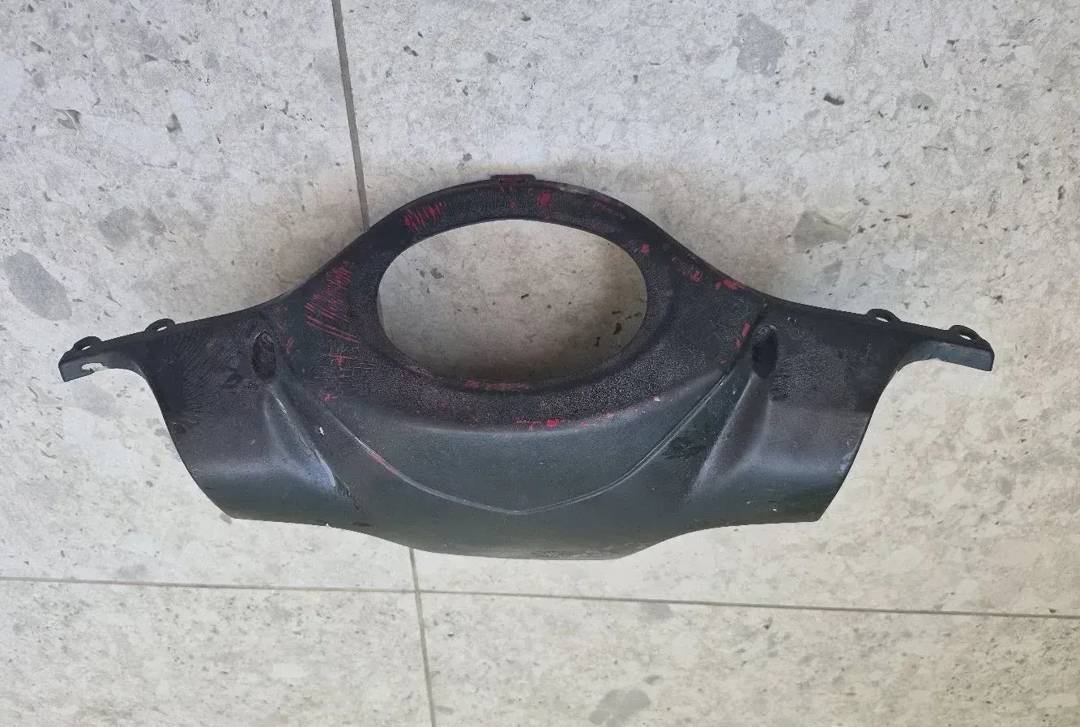 Tachoverkleidung für Kymco Super 9 — schwarz
