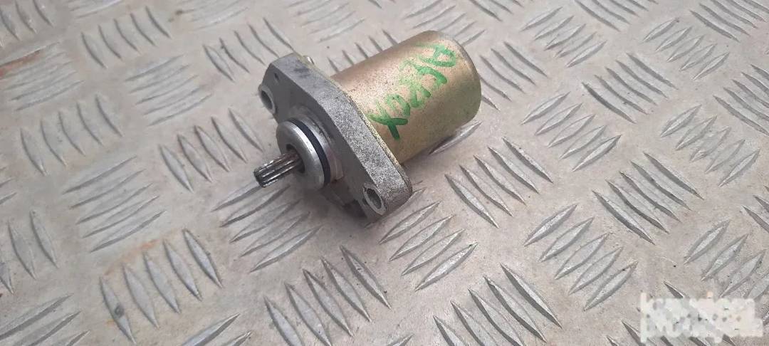 Electromotor de pornire pentru Yamaha Aerox