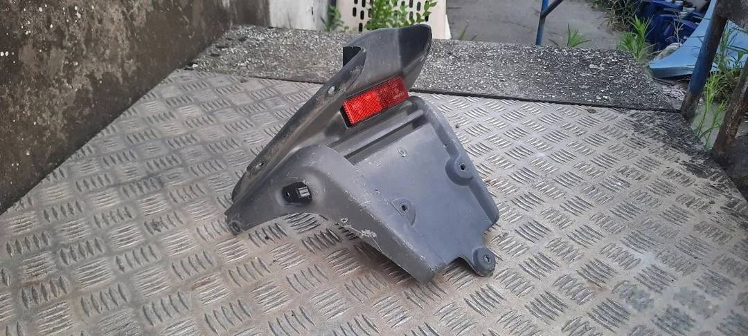 Nosač registarske pločice za Aprilia Leonardo