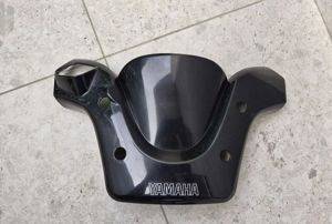 Prednja plastika upravljača za Yamaha Majesty 125/150 — crna — Novi Sad