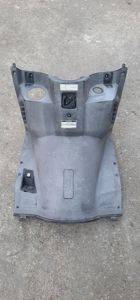 Plastika ispred koljena za Kymco Dink 125/200i — Novi Sad