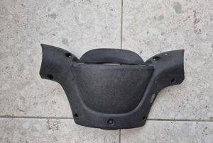 Zadnja plastika upravljača za Yamaha Majesty 125/150 — crna — Novi Sad